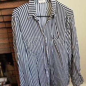 Medium button down striped top